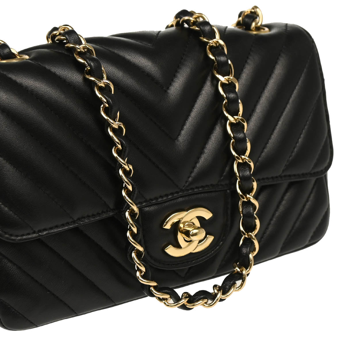 Chanel 2018-2019 Black Lambskin Chevron Shoulder Bag