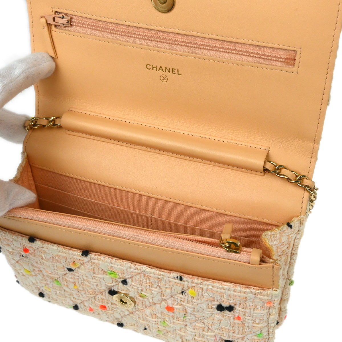 Chanel 2019 White Tweed Beach Ball WOC Shoulder Wallet Bag