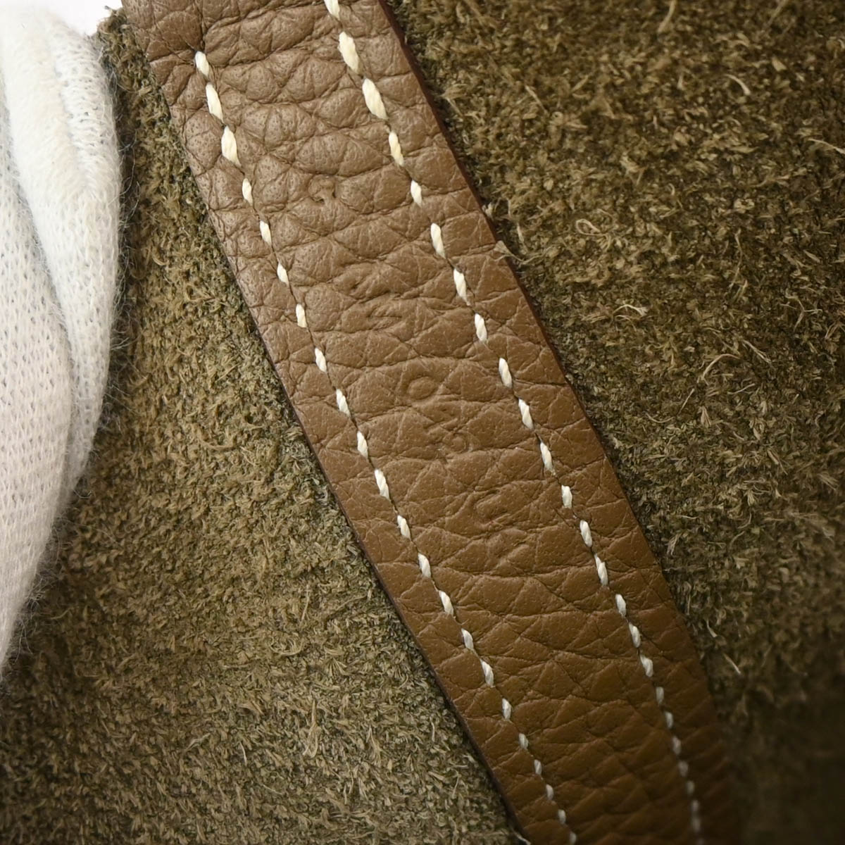 Hermes 2018 Etoupe Taurillon Clemence Picotin Lock 18 PM Handbag