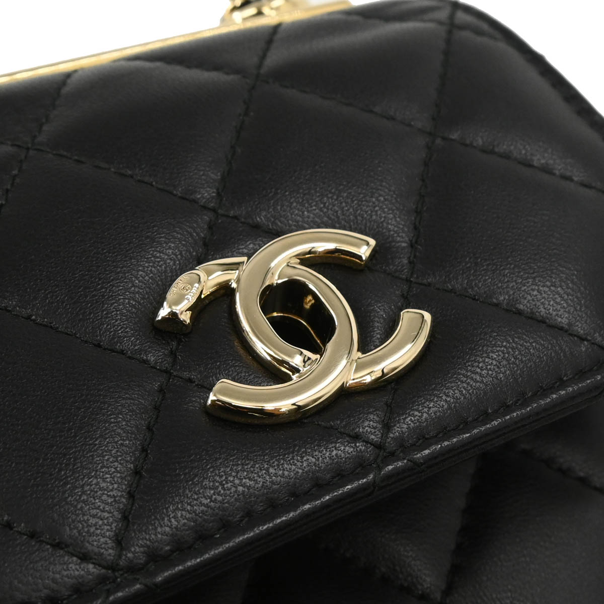 Chanel 2016-2017 Black Lambskin Trendy CC Phone Holder Crossbody Bag