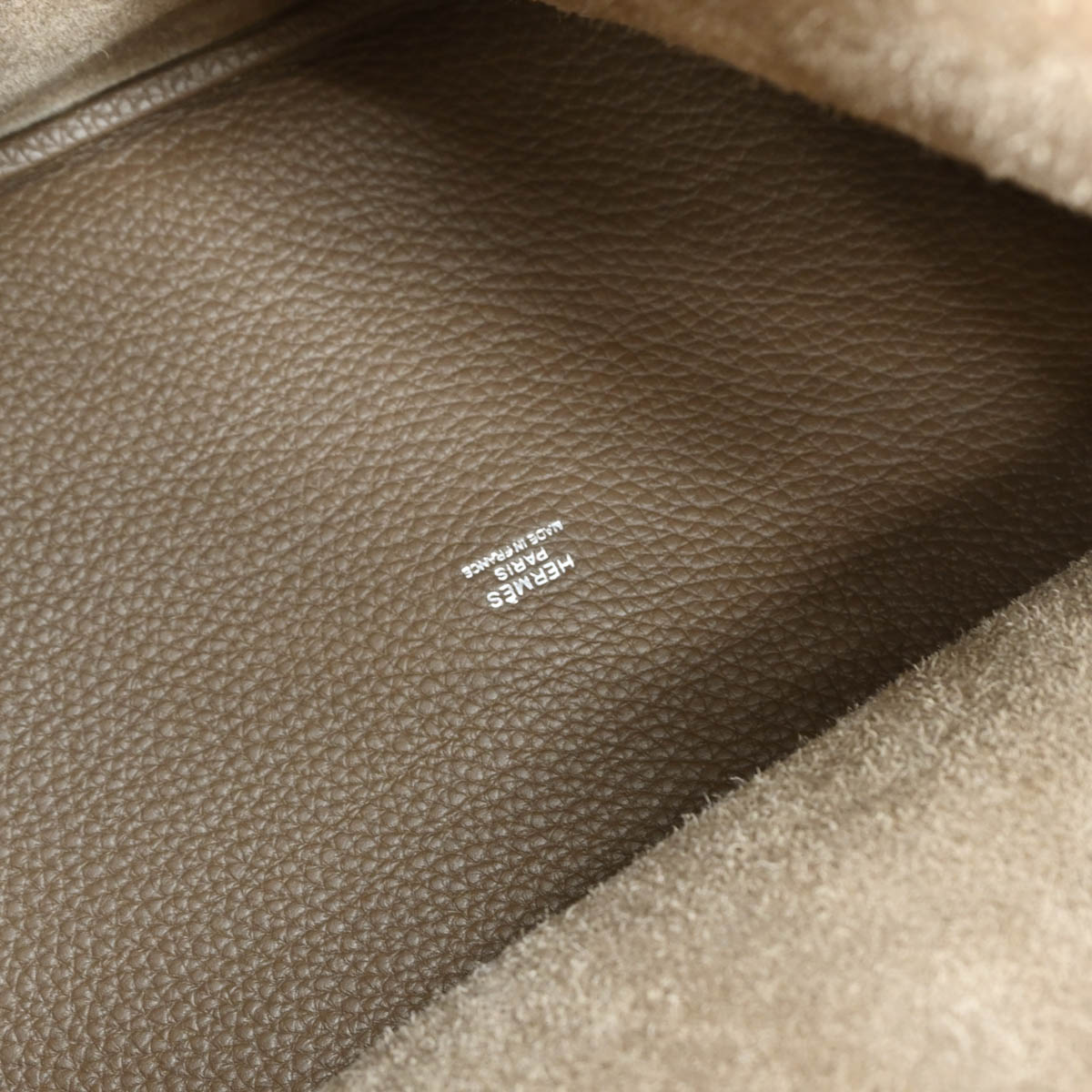 Hermes 2012 Etoupe Taurillon Clemence Picotin Lock 26 GM Handbag