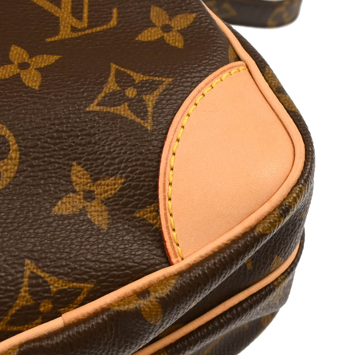 Louis Vuitton 2010 Monogram Amazon Shoulder Bag M45236