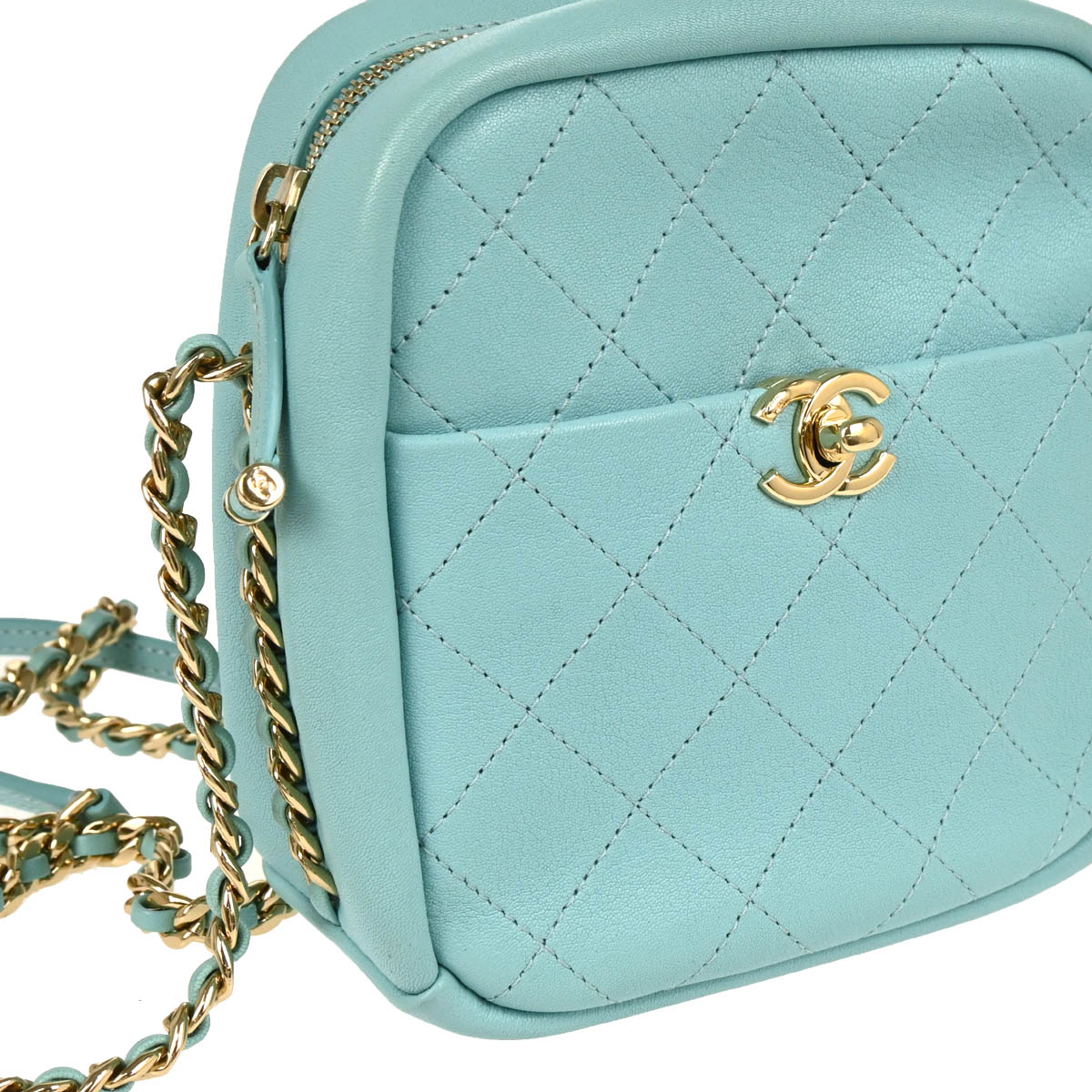 Chanel 2018-2019 Light Blue Goatskin Casual Trip North South Camera Bag
