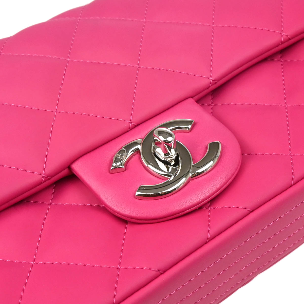 Chanel 2016-2017 Pink Lambskin Shoulder Bag
