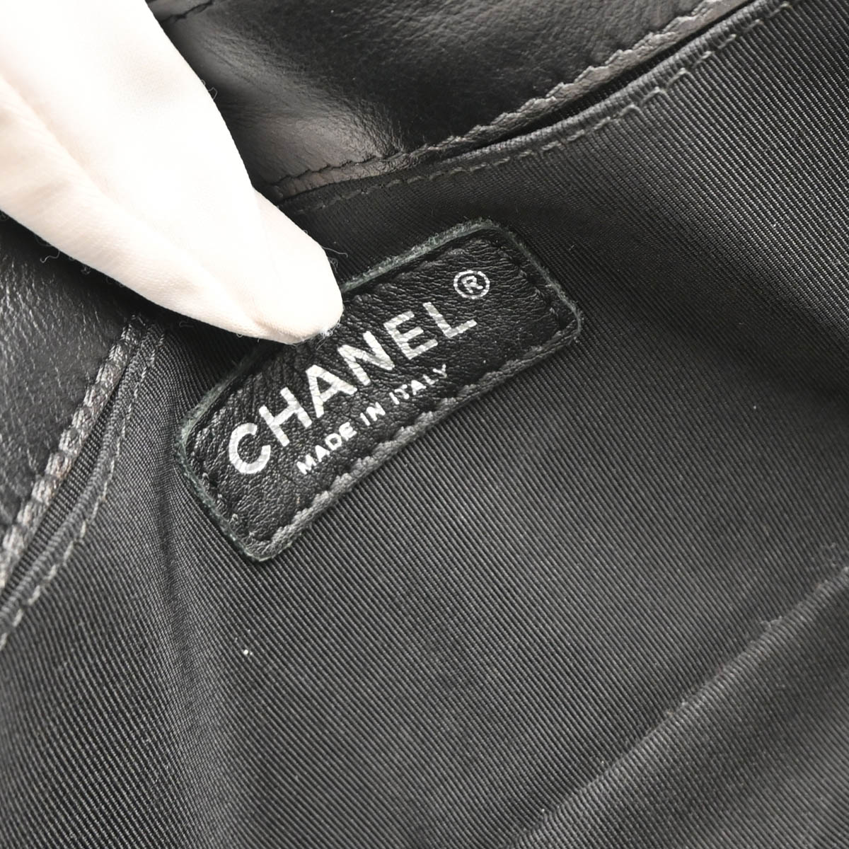 Boy Reverso Chanel 2013-2014 Black Lambskin Medium Shoulder Bag