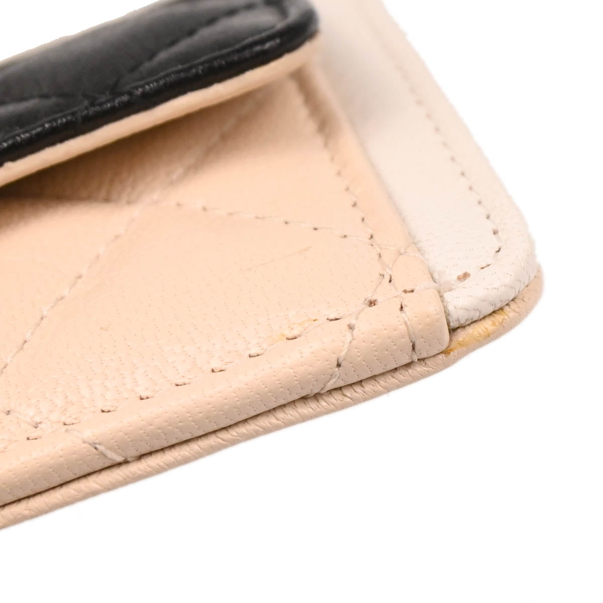 Chanel 2019 Beige Black Calfskin Luggage Tag Cardholder Small Good