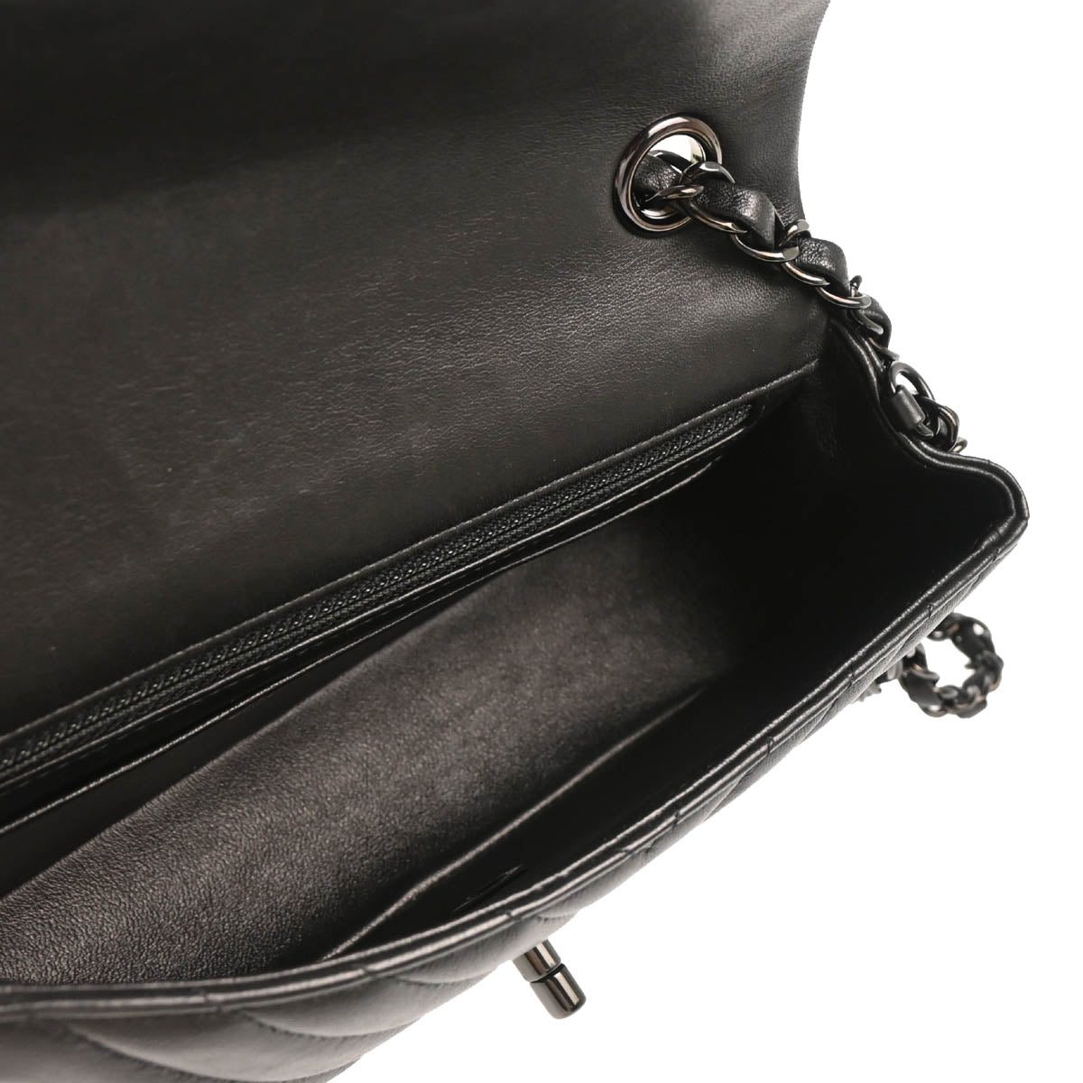 Chanel 2015-2016 Black Lambskin Chevron Single Flap Shoulder Bag