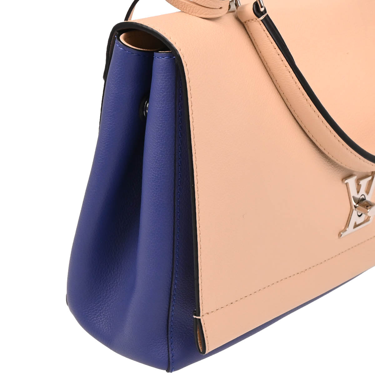 Louis Vuitton 2016 Beige Blue Lockme II 2way Shoulder Handbag M41793