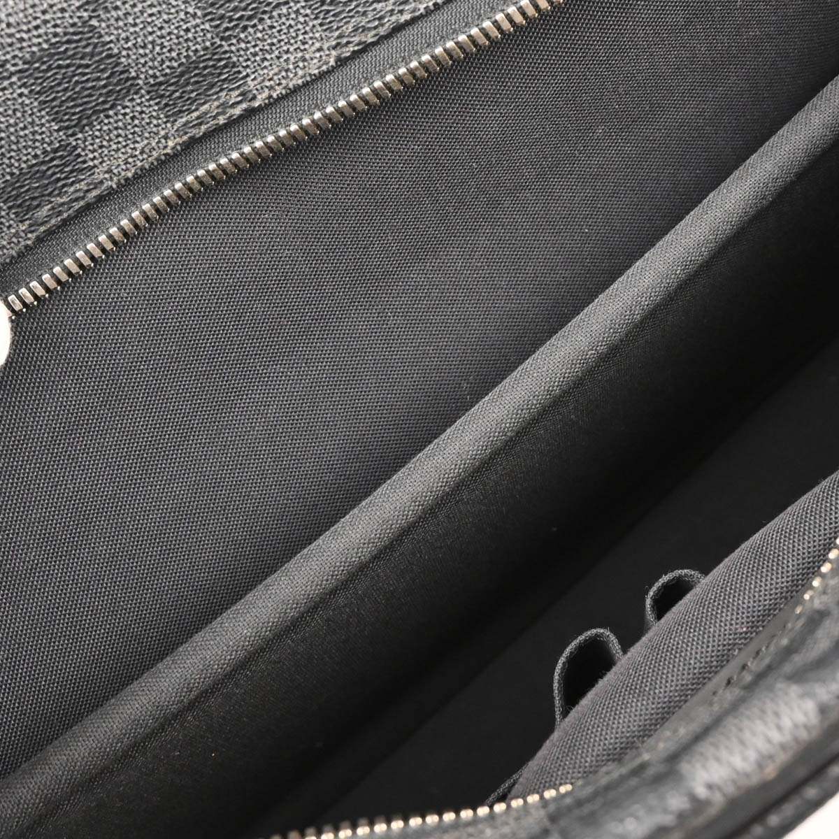 Louis Vuitton 2013 Damier Graphite Porte Document Voyage GM N41123