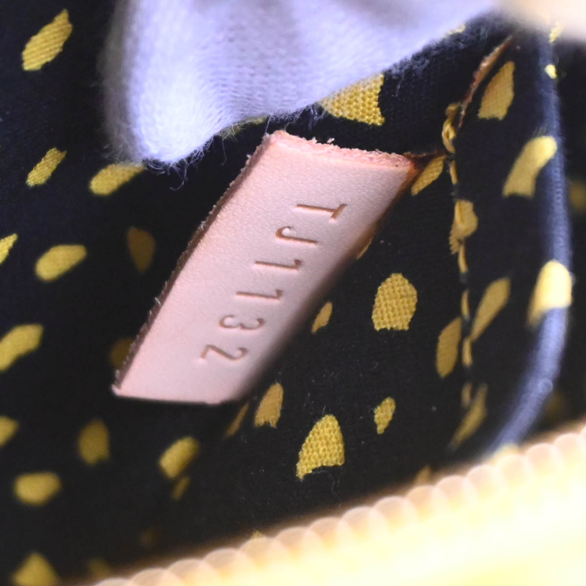 Louis Vuitton 2012 Yellow Vernis Dot Infinity Papillon Handbag M91424