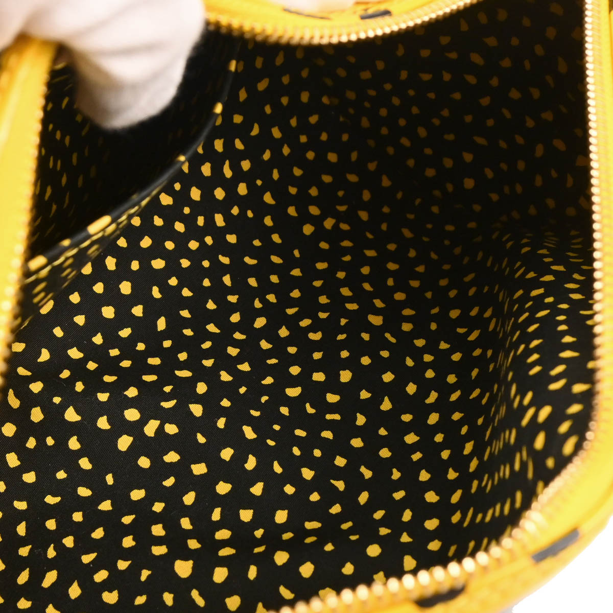 Louis Vuitton 2012 Yellow Vernis Dot Infinity Papillon Handbag M91424