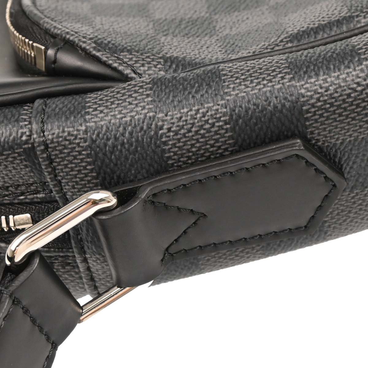 Louis Vuitton 2017 Damier Graphite Dayton MM Crossbody Bag N41409