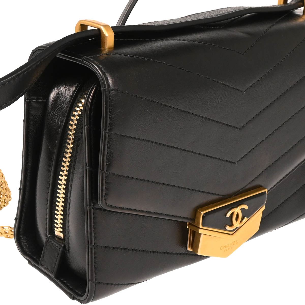 Chanel 2018-2019 Black Lambskin Chevron Medal Flap Shoulder Bag