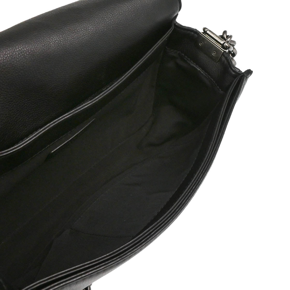 Boy Reverso Chanel 2013-2014 Black Calfskin New Medium Shoulder Bag