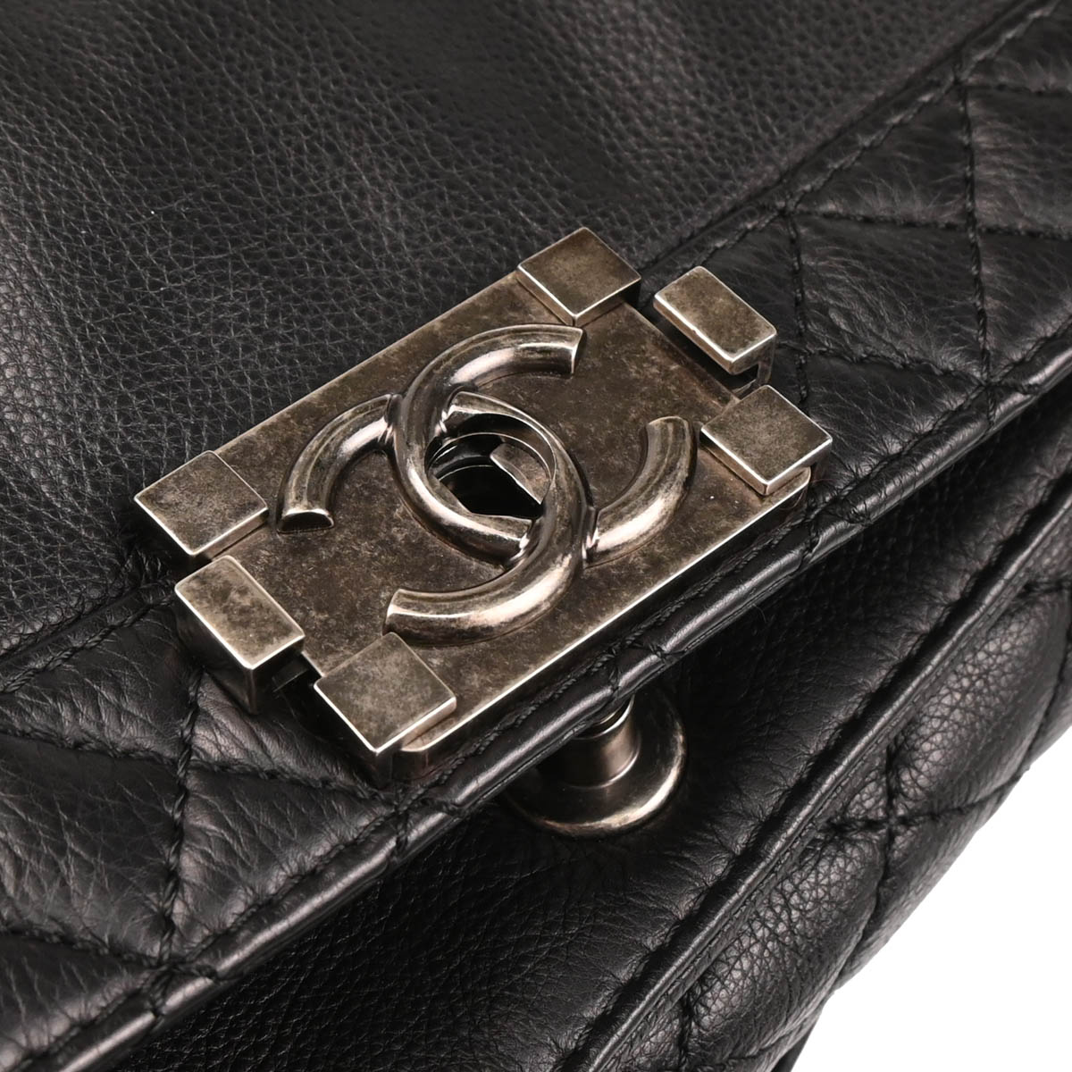 Boy Reverso Chanel 2013-2014 Black Calfskin New Medium Shoulder Bag