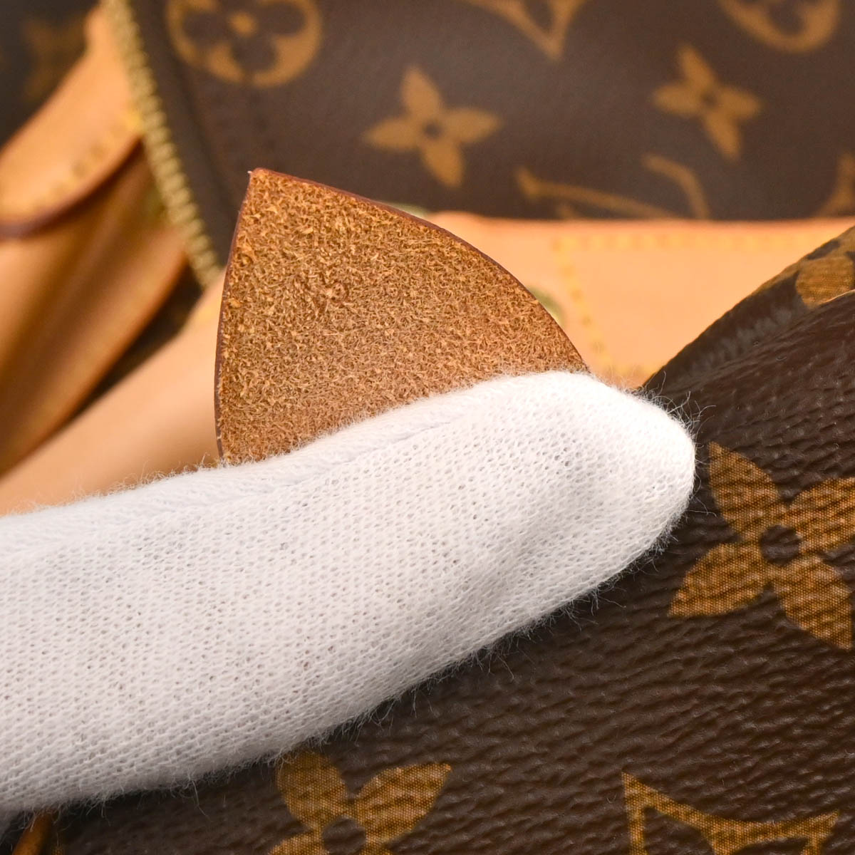 Louis Vuitton 2018 Monogram Keepall 45 Travel Duffle Handbag M41428