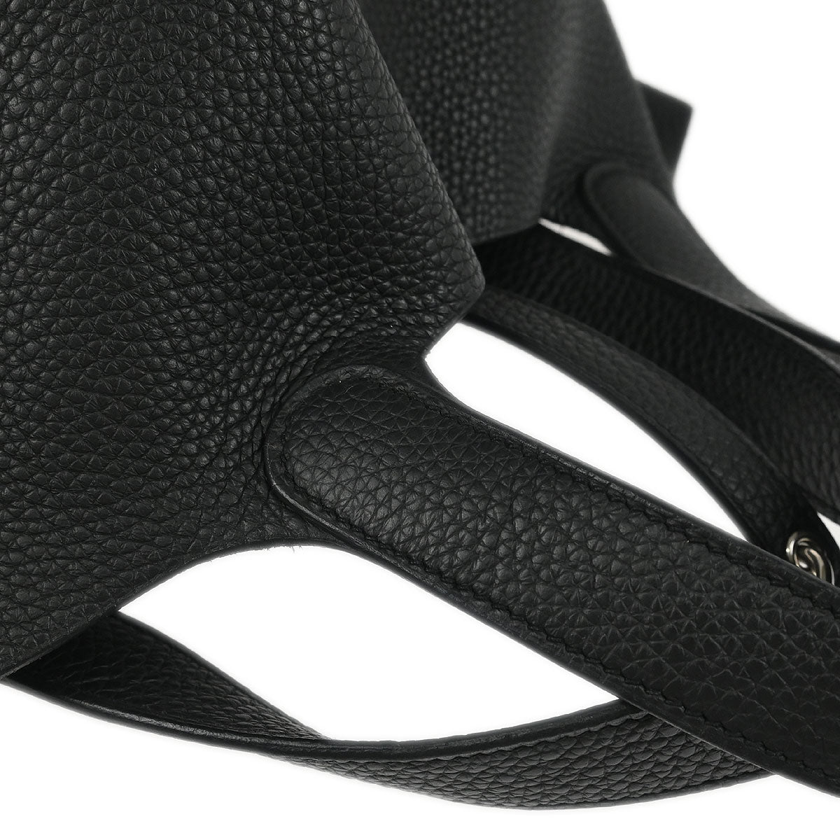 Hermes Black Taurillon Clemence Picotin Lock 22 MM Handbag