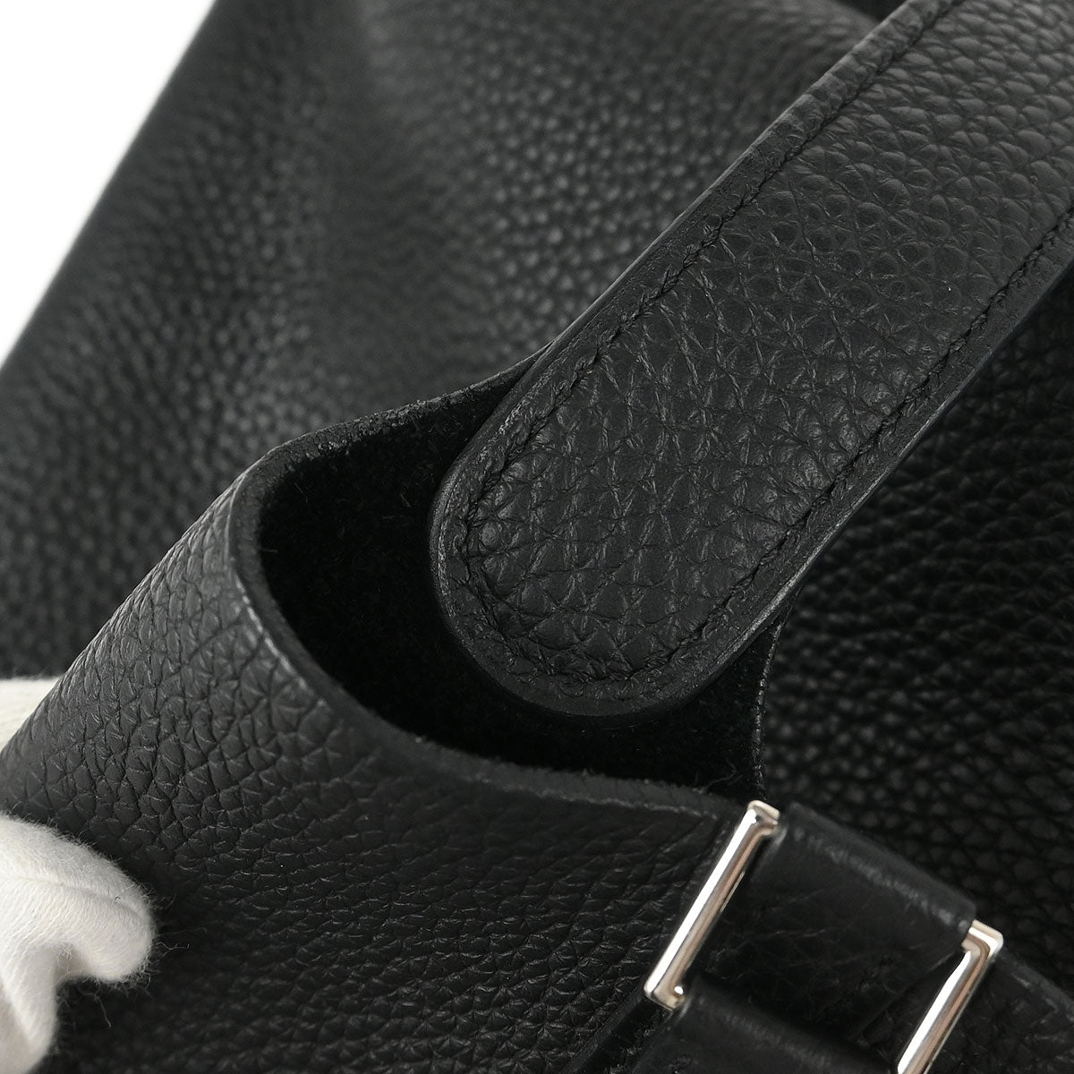 Hermes Black Taurillon Clemence Picotin Lock 22 MM Handbag