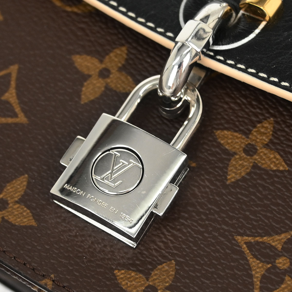 Louis Vuitton 2017 Monogram Chain It PM 2way Shoulder Handbag M44115