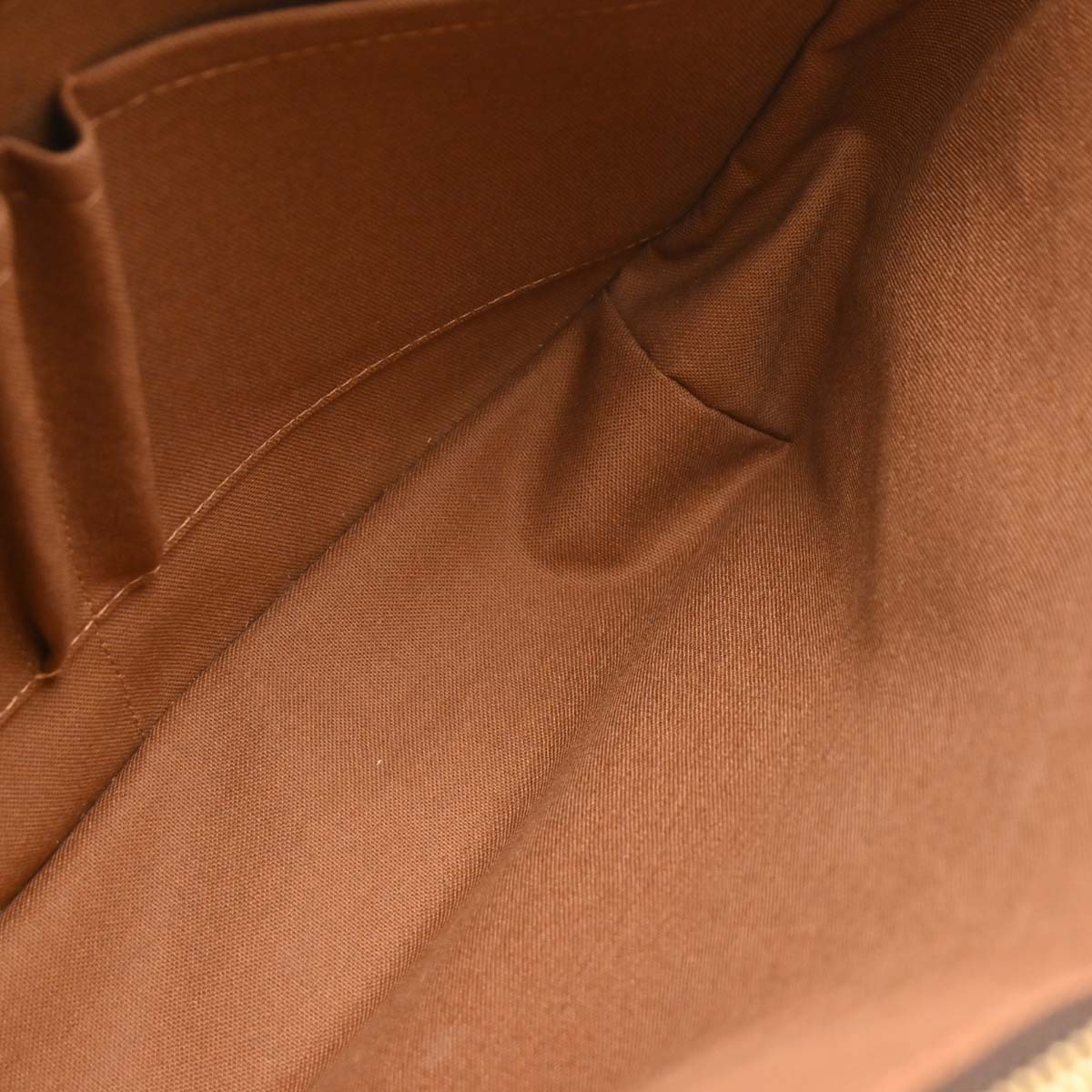Louis Vuitton 2012 Monogram Messenger Beaubourg MM Shoulder Bag M97038