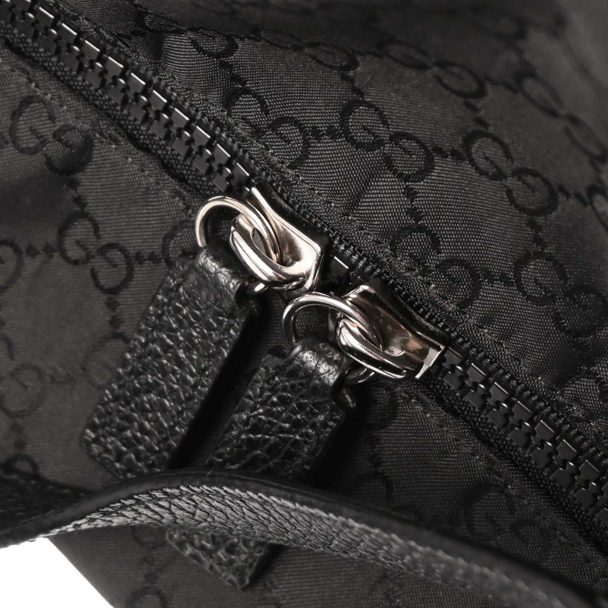 Gucci Black Nylon 2way Shoulder Handbag