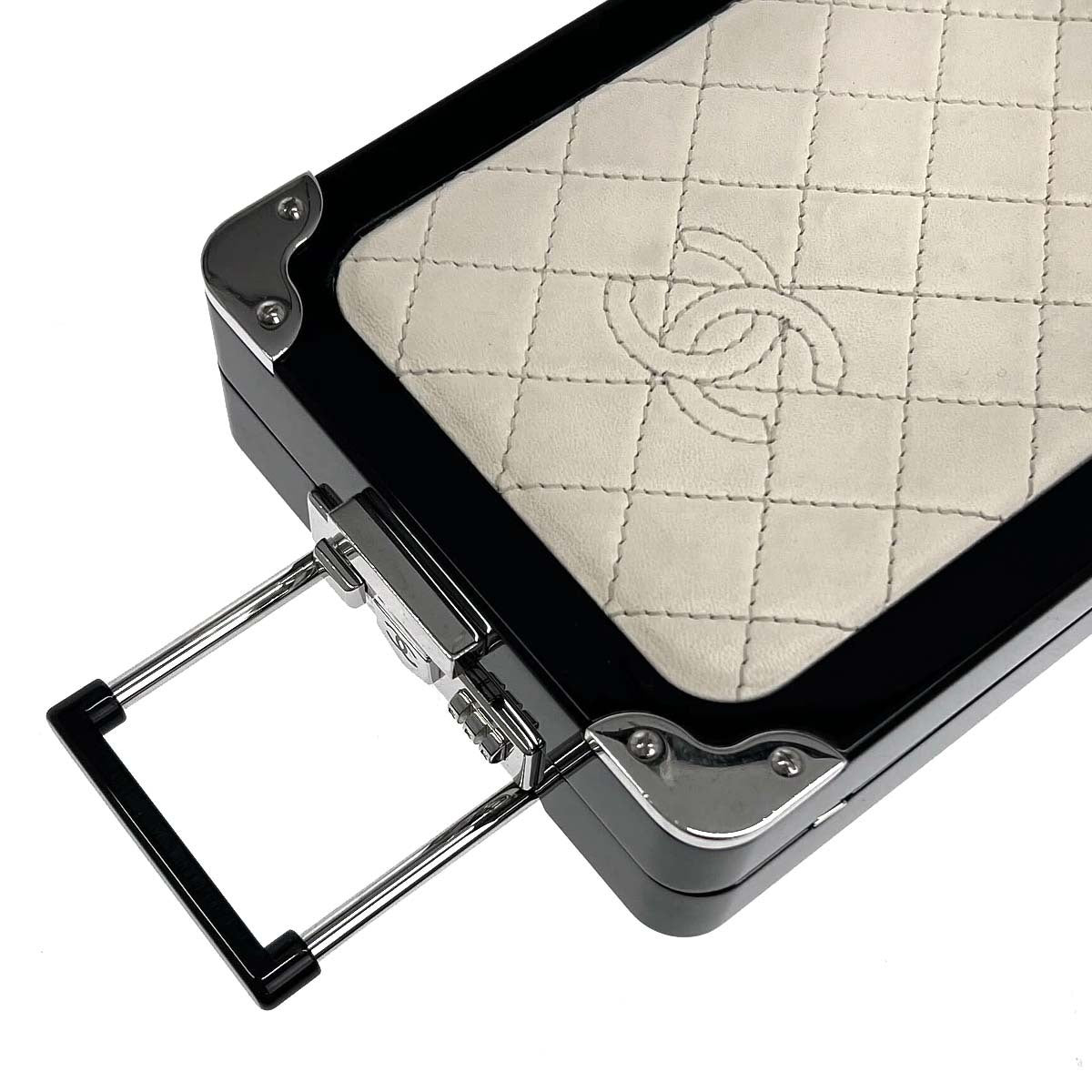 Chanel 2016-2017 Plexiglass Lambskin Evening In The Air Trolley Minaudiere Clutch