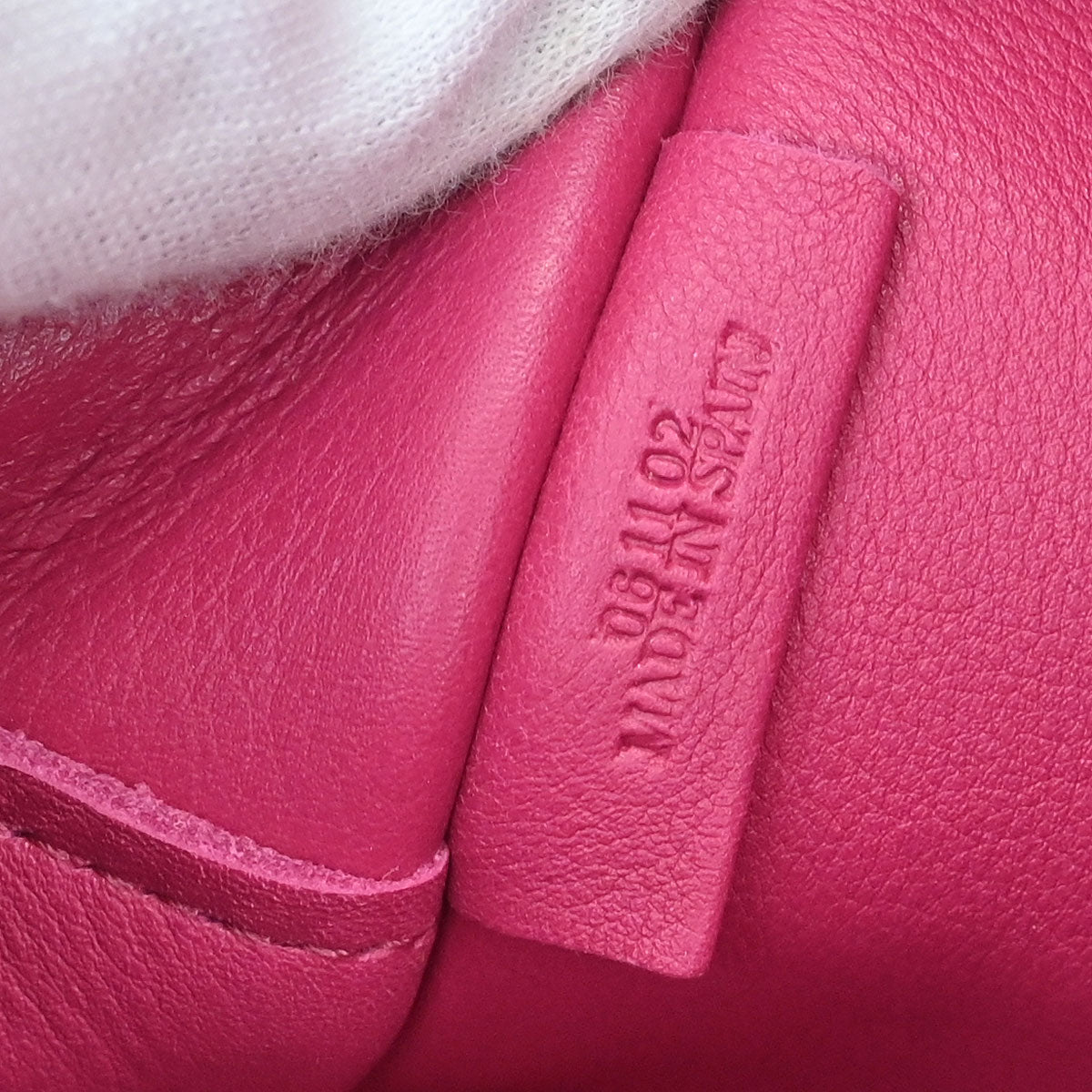 Loewe Pink Suede Leather Amazona 28 Handbag
