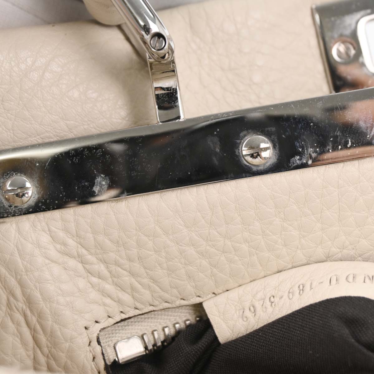 Fendi Off-white Leather Peekaboo 2way Shoulder Handbag