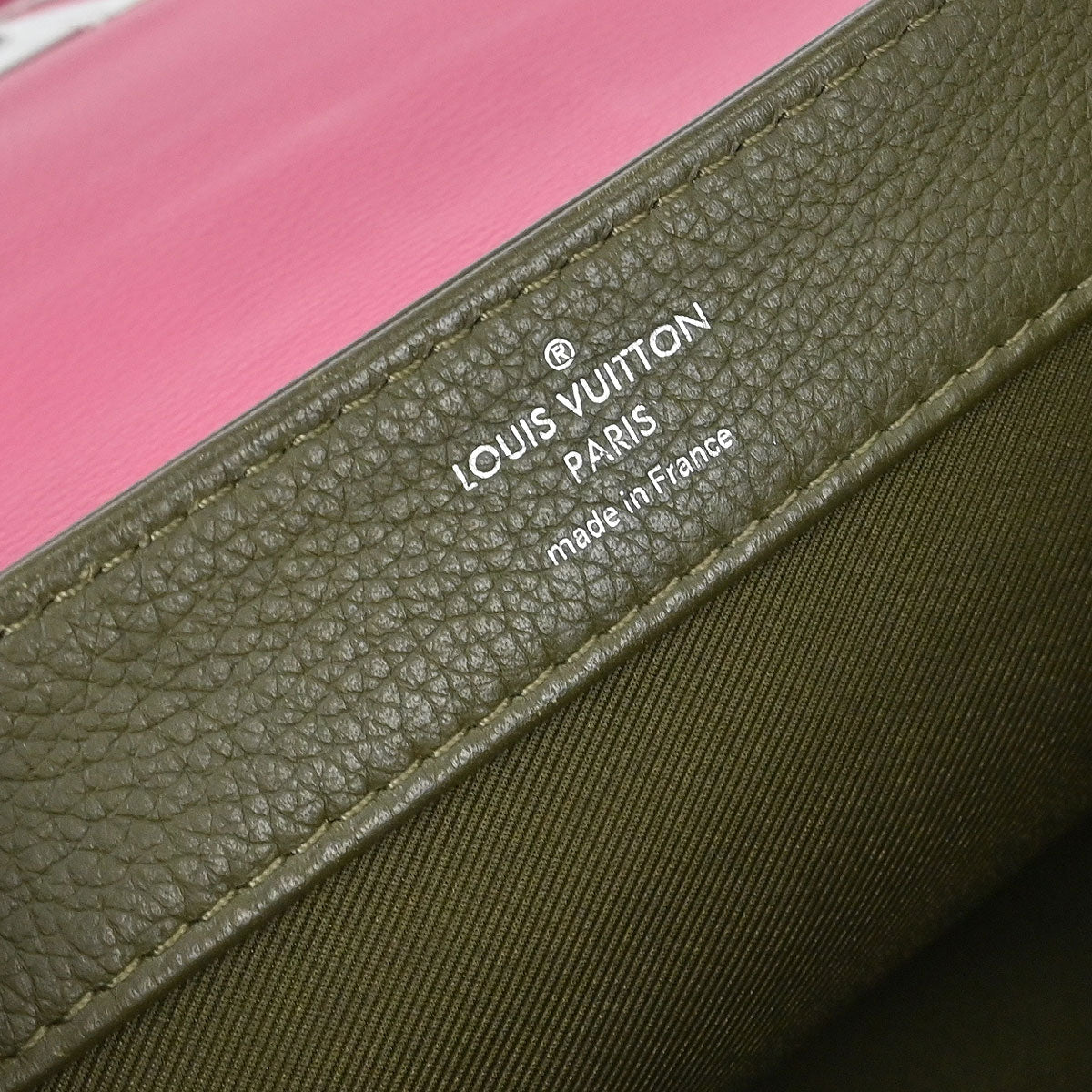 Louis Vuitton Tricolor Lockme II BB 2way Handbag M54103