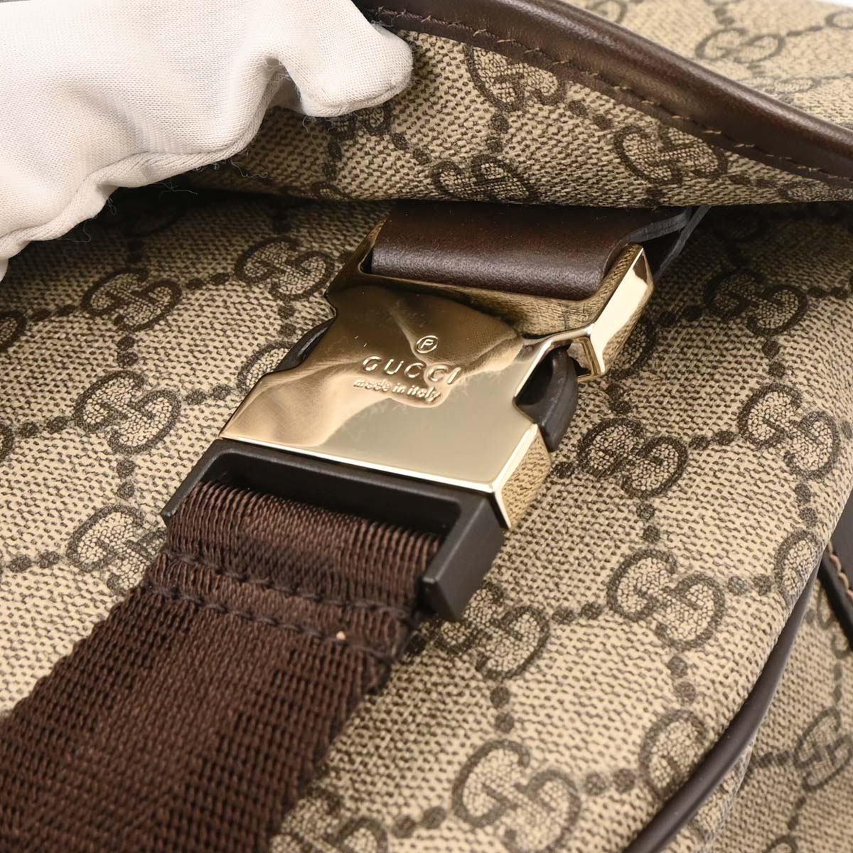 Gucci Brown GG Supreme Messenger Bag