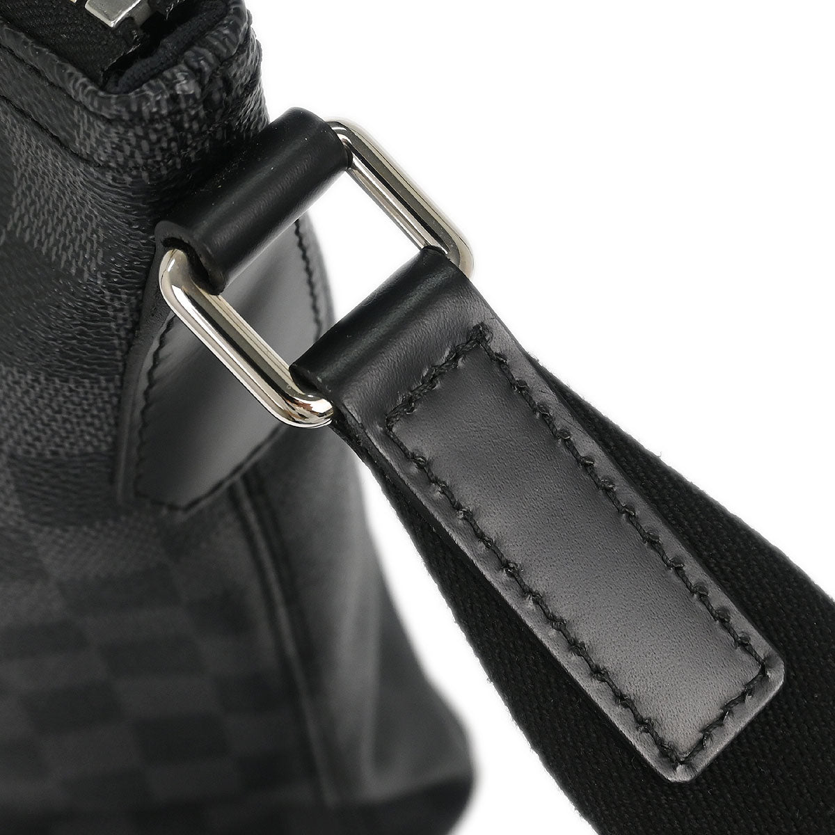 Louis Vuitton Damier Graphite Mick MM Shoulder Bag N41106