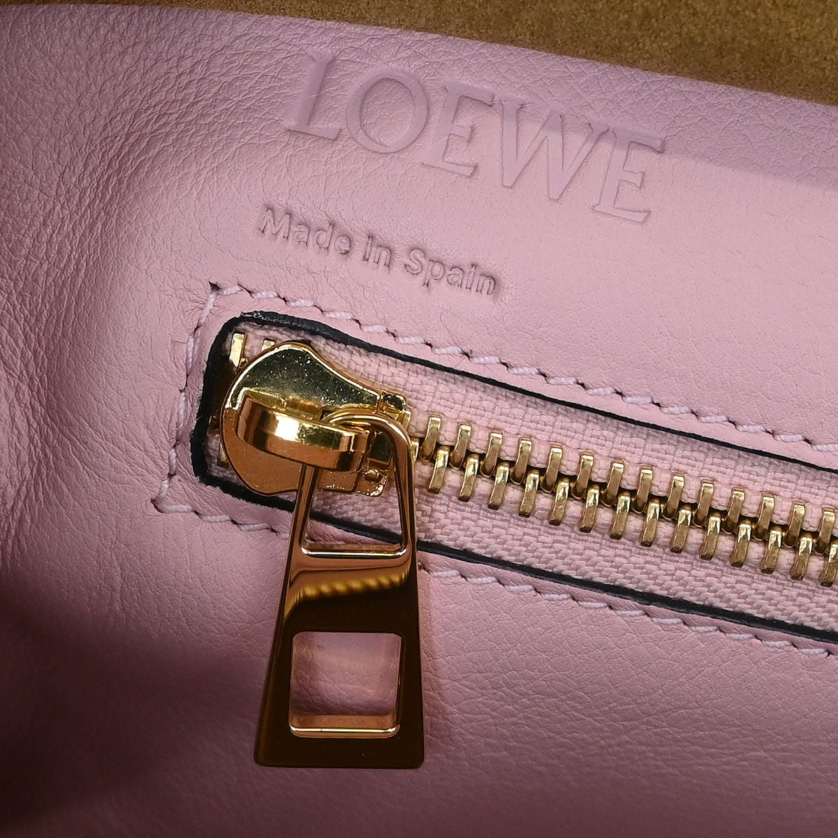 Loewe Pink Leather Amazona 28 2way Shoulder Handbag