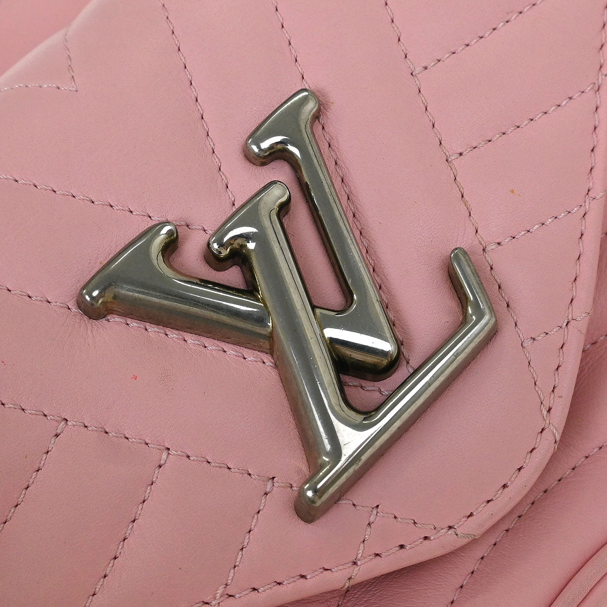 Louis Vuitton Pink Wave Chain Bag MM Shoulder Bag M51944