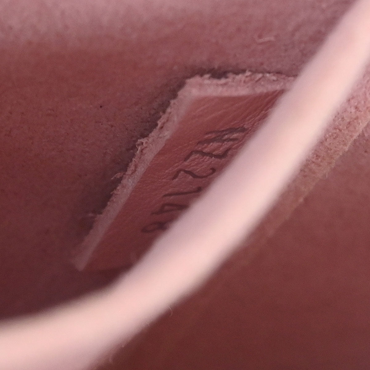 Louis Vuitton Pink Wave Chain Bag MM Shoulder Bag M51944