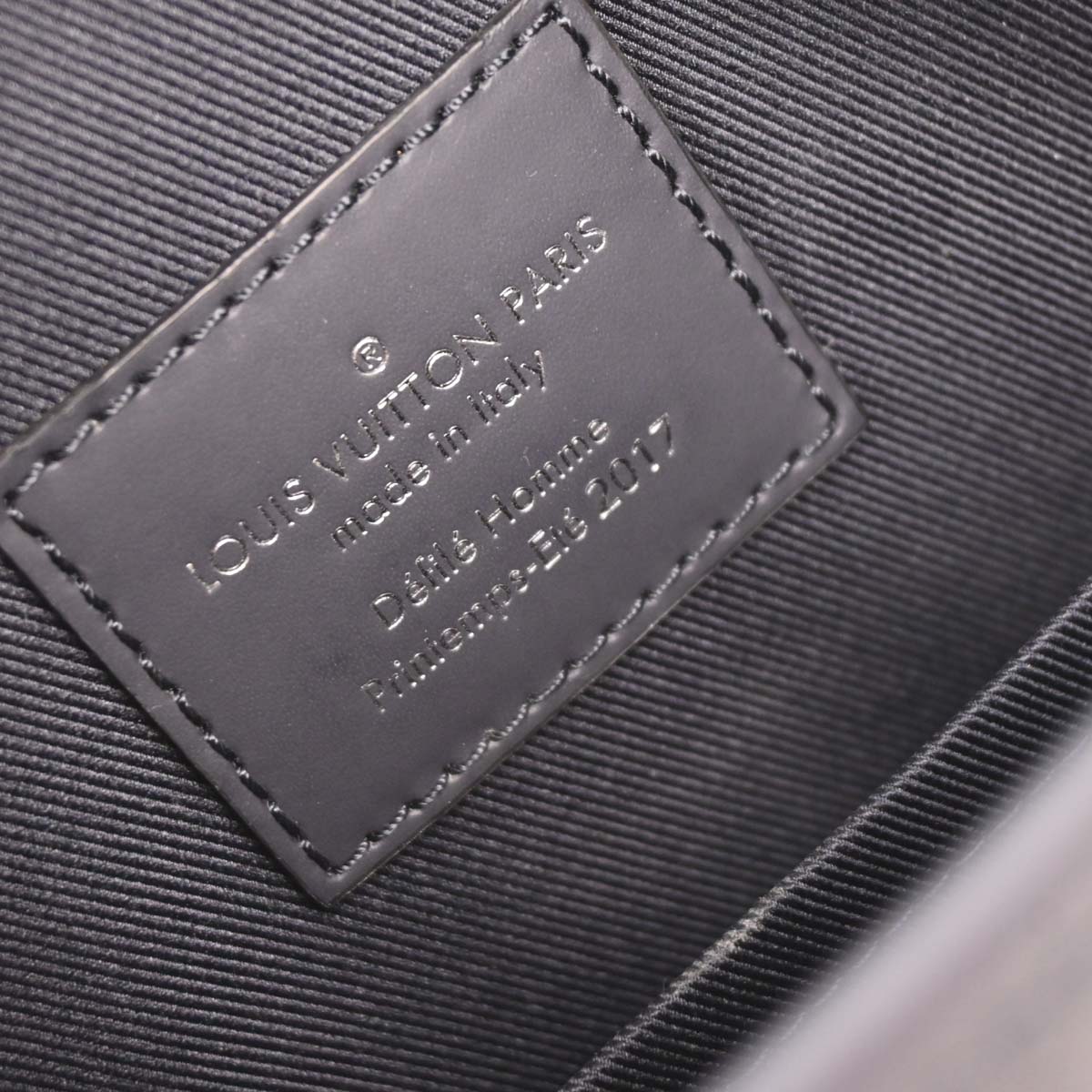 Louis Vuitton Savannah Chapman Brothers Messenger BB Bag M54246