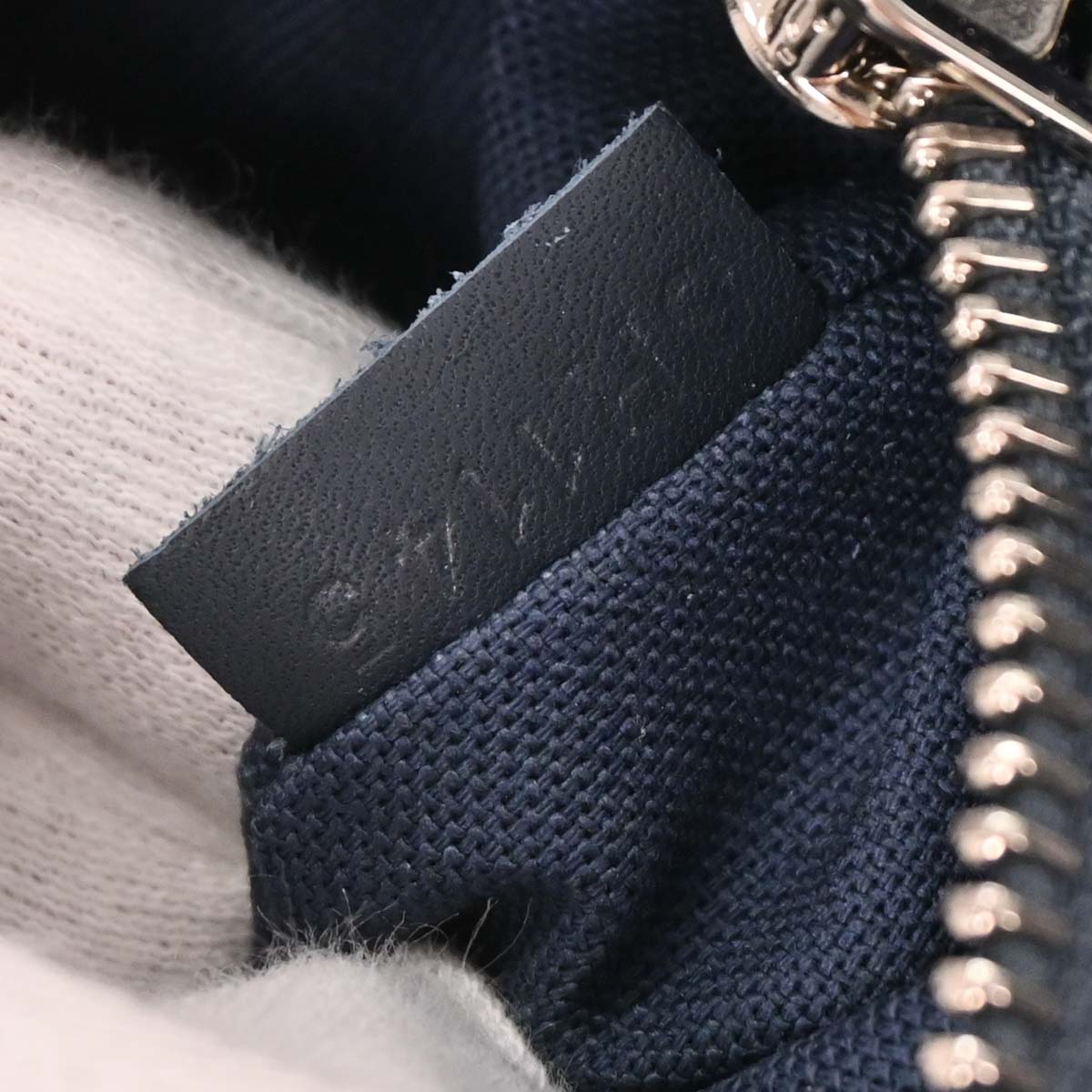 Louis Vuitton Damier Runner Backpack N41377