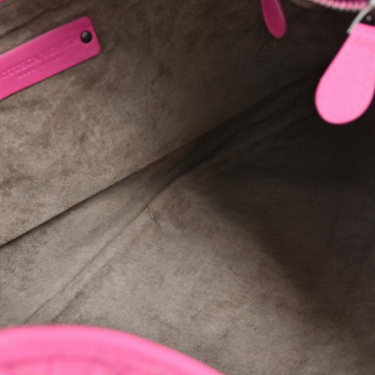 Bottega Veneta Pink Intrecciato Hobo Handbag