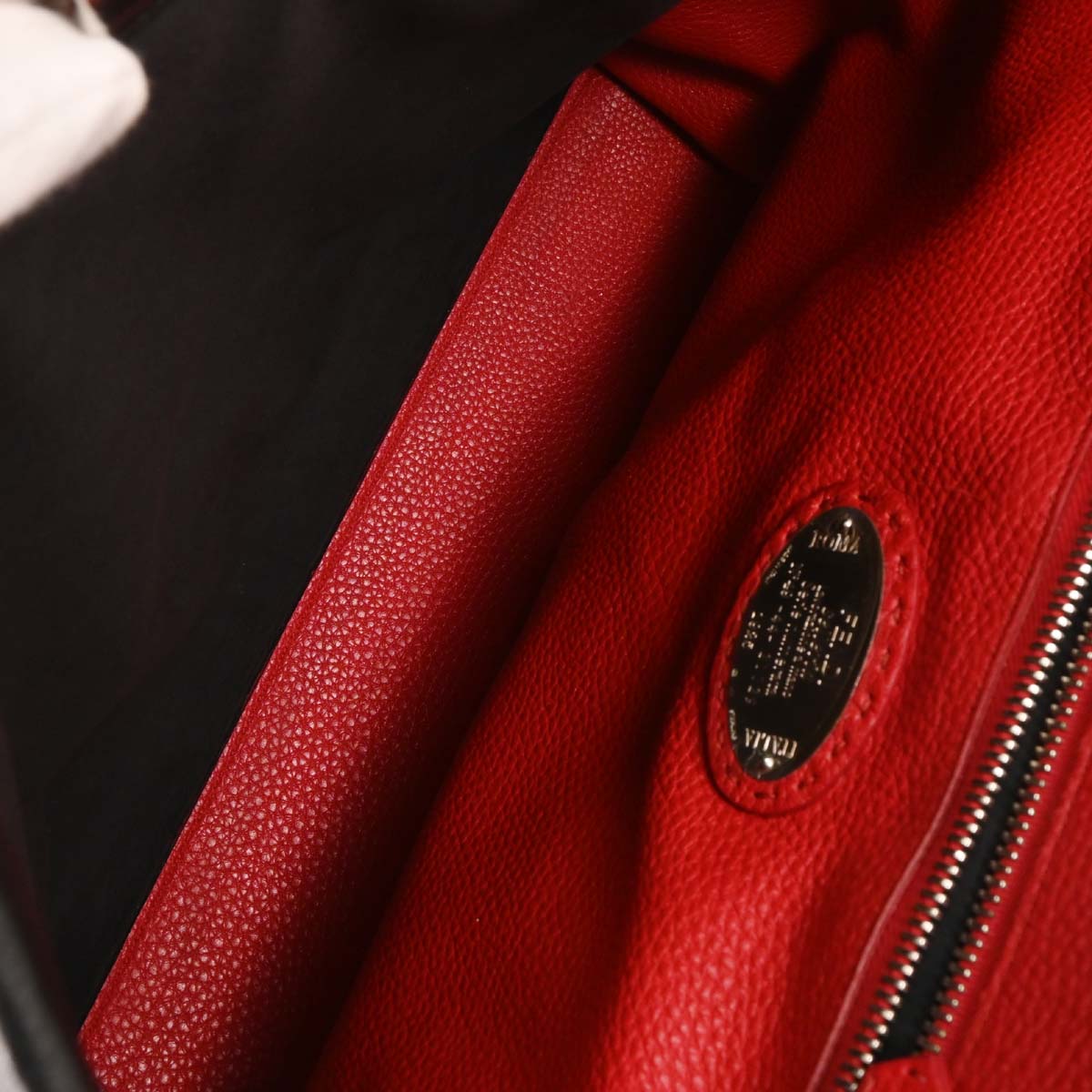 Fendi Black Peekaboo Fit 2way Shoulder Handbag