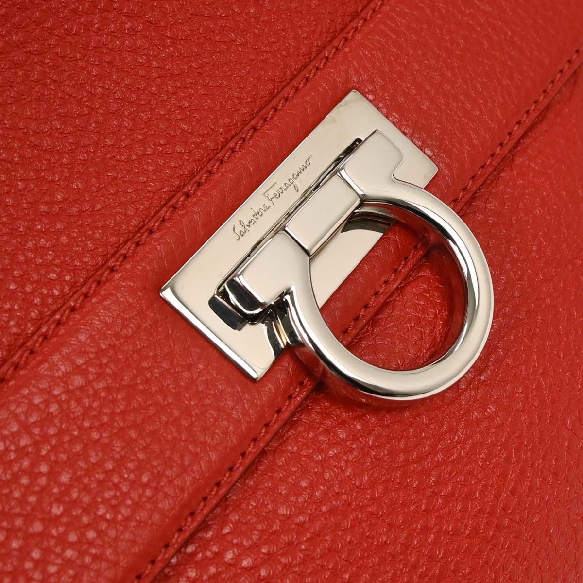 Salvatore Ferragamo Red Sofia Gancini 2way Shoulder Handbag