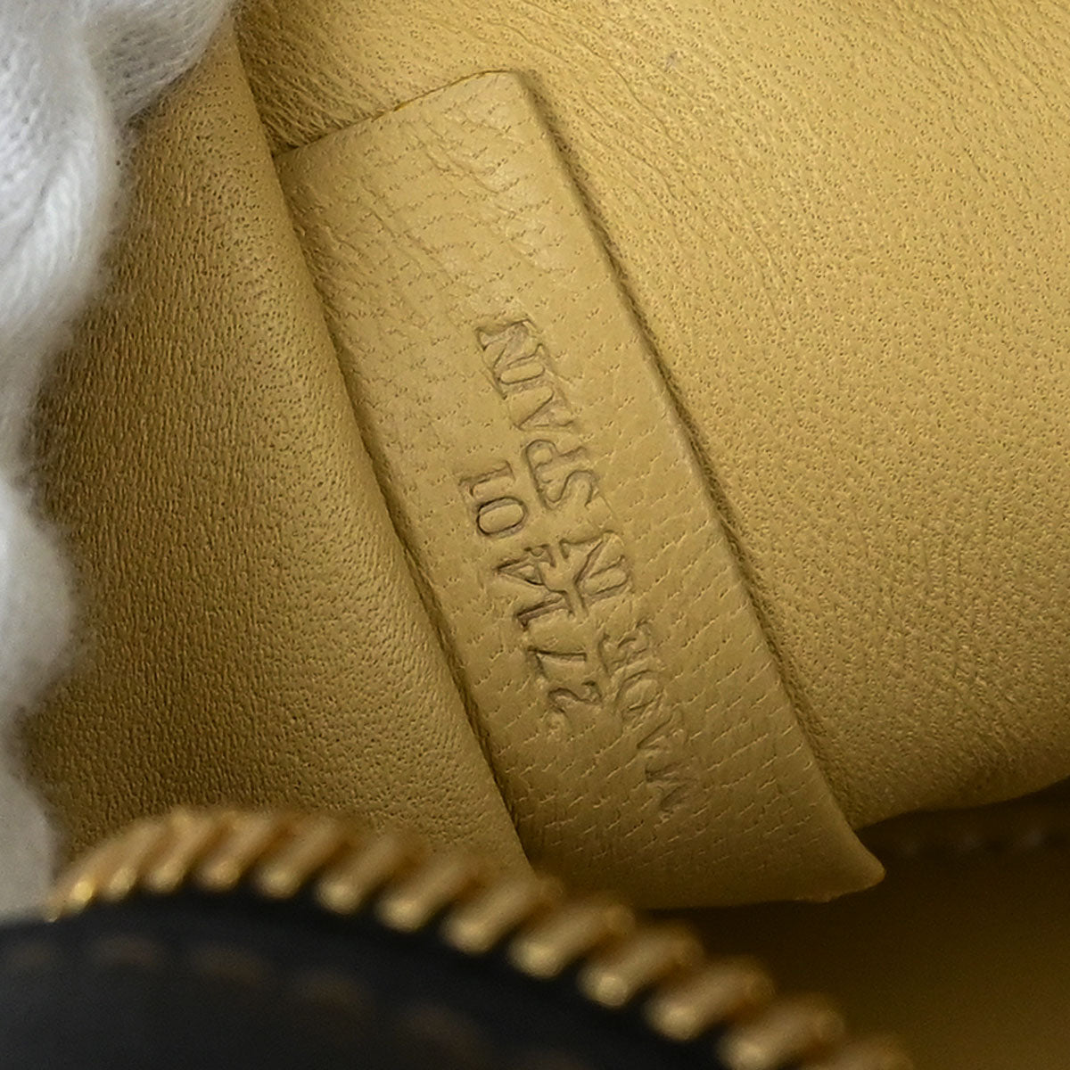 Loewe Beige Black Brown Amazona 28 Handbag