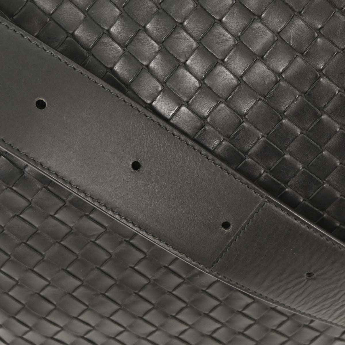 Bottega Veneta Black Calfskin Intrecciato Messenger Bag