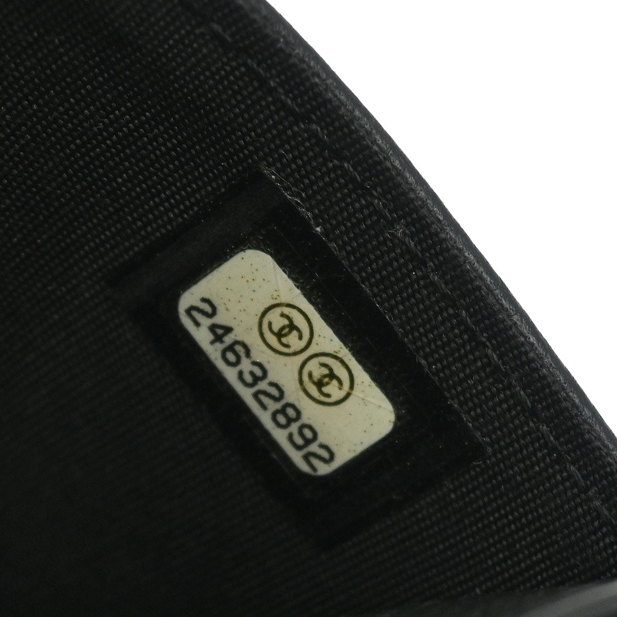 Chanel 2017-2018 Black Caviar Cardholder Small Good