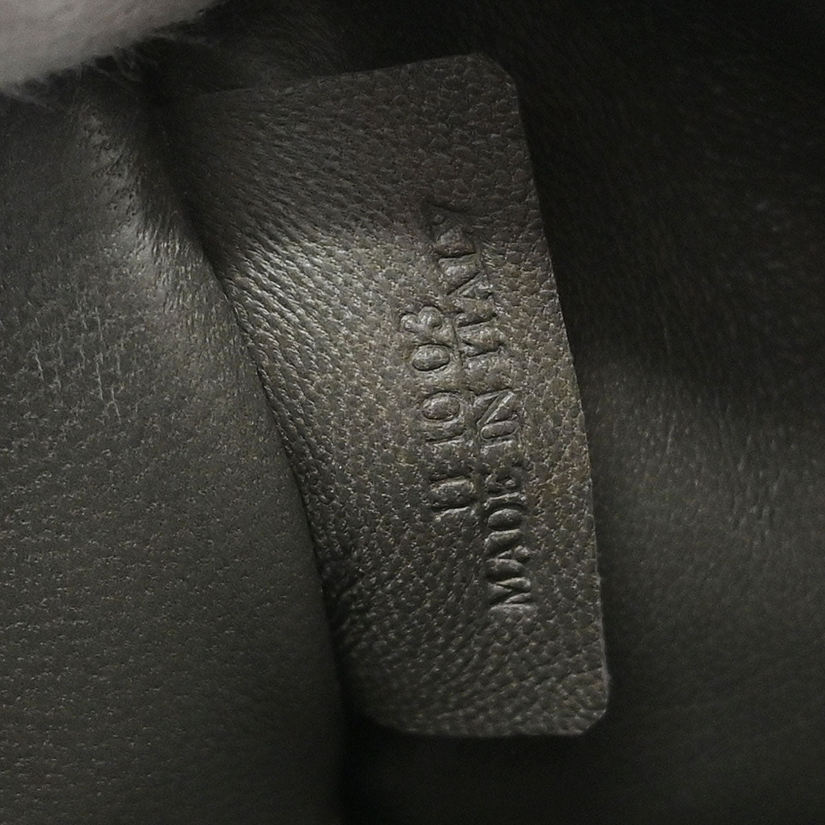 Loewe * Purple Crocodile Amazona 23 Handbag