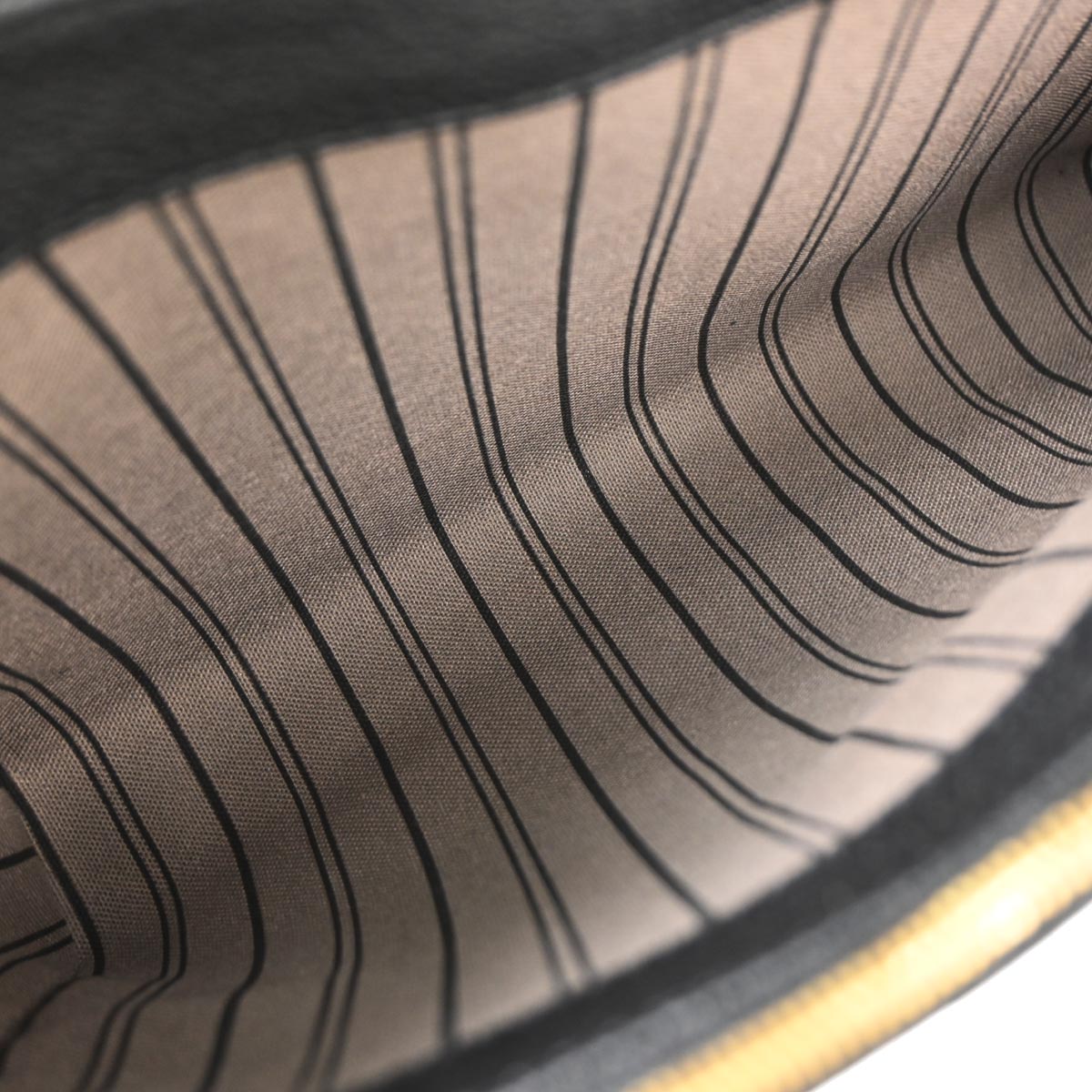 Louis Vuitton Black Monogram Empreinte Fascinante Handbag M94225