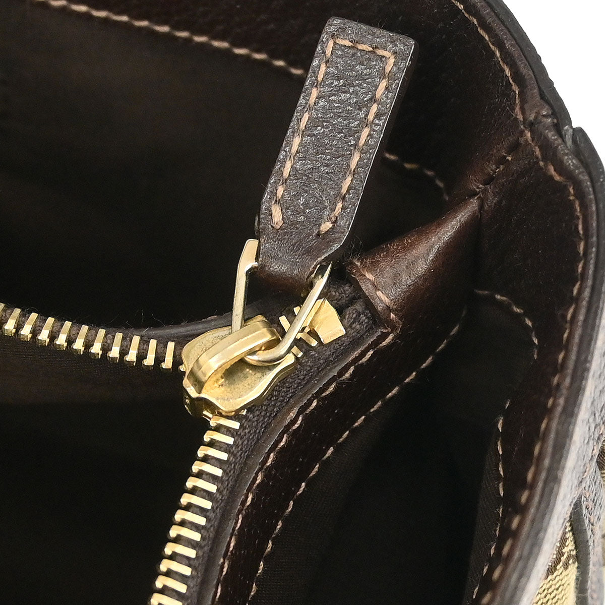 Gucci Beige Canvas GG Tote Handbag