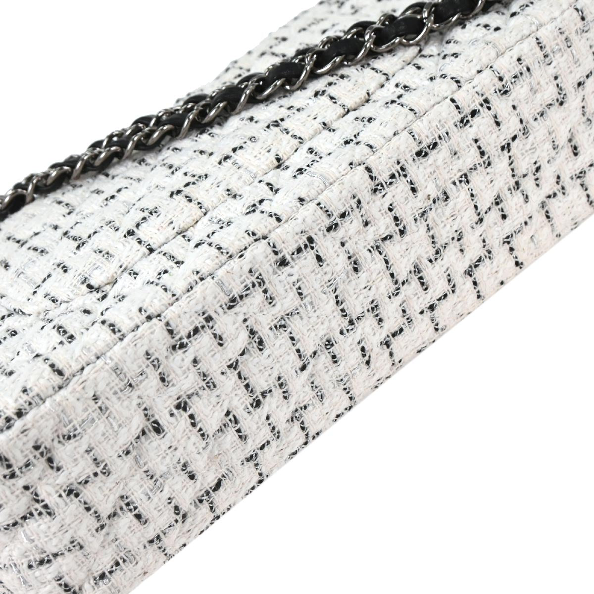 Chanel White Tweed Garden Party 2.55 Medium Classic Double Flap Bag