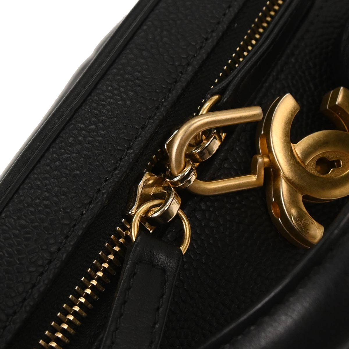 Chanel 2017-2018 Black Caviar CC Filigree 2way Vanity Shoulder Handbag