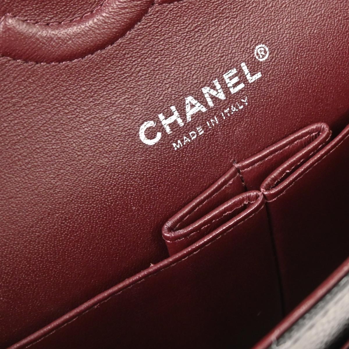 Chanel 2019 Black Caviar Medium Classic Double Flap Shoulder Bag 155715