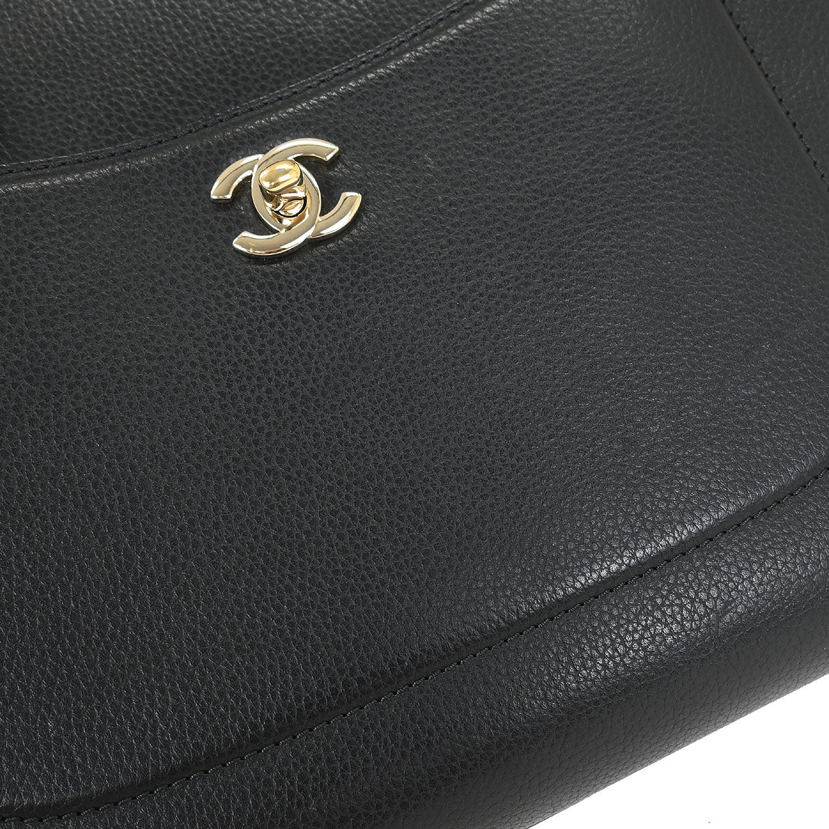 Chanel Black Calfksin Neo Executive Tote