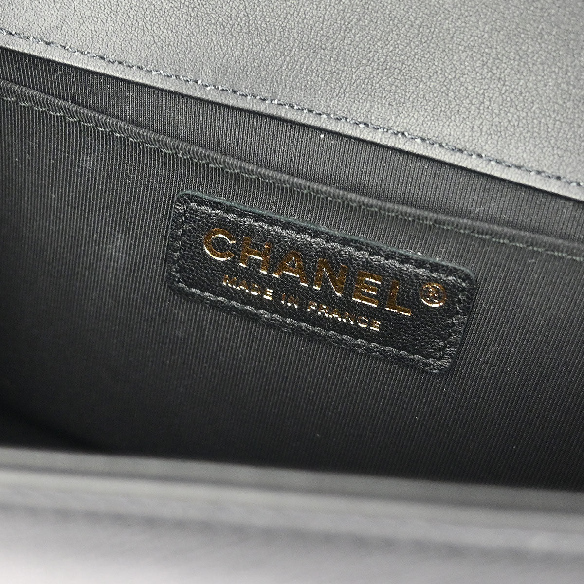 Boy Chanel Black Lambskin Chevron Medium Shoulder Bag